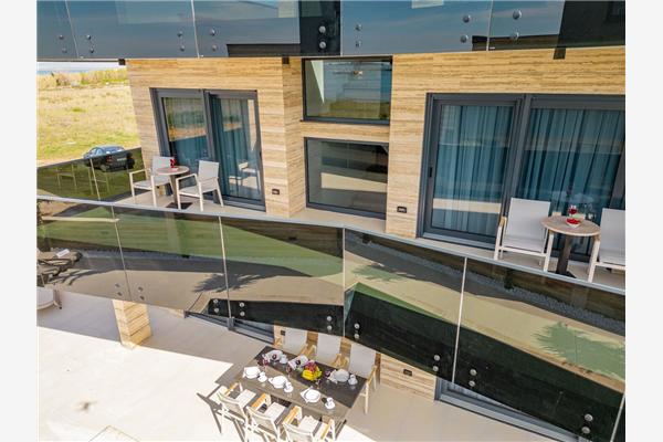 House K1, for 10 persons