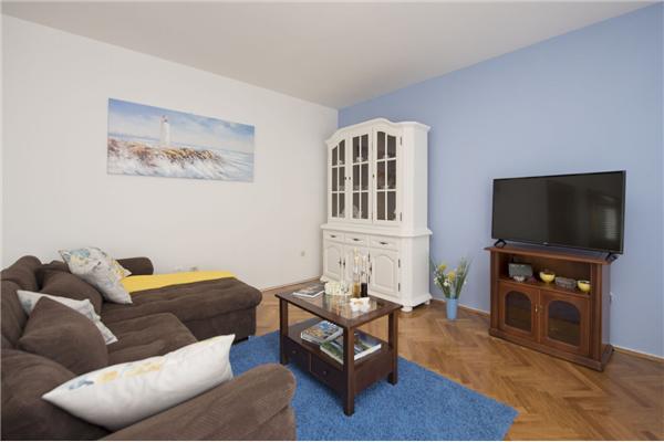 Apartment A1, for 6 persons