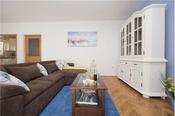 Apartment A1, for 6 persons