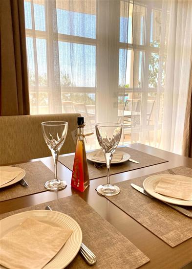 Apartment A2, for 6 persons