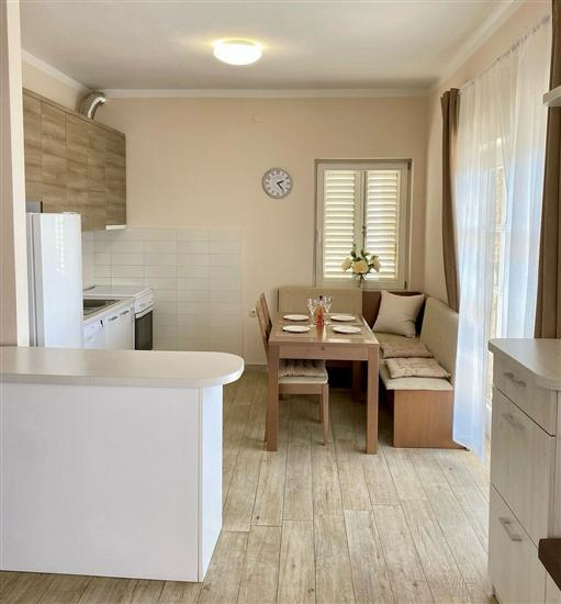 Apartment A2, for 6 persons