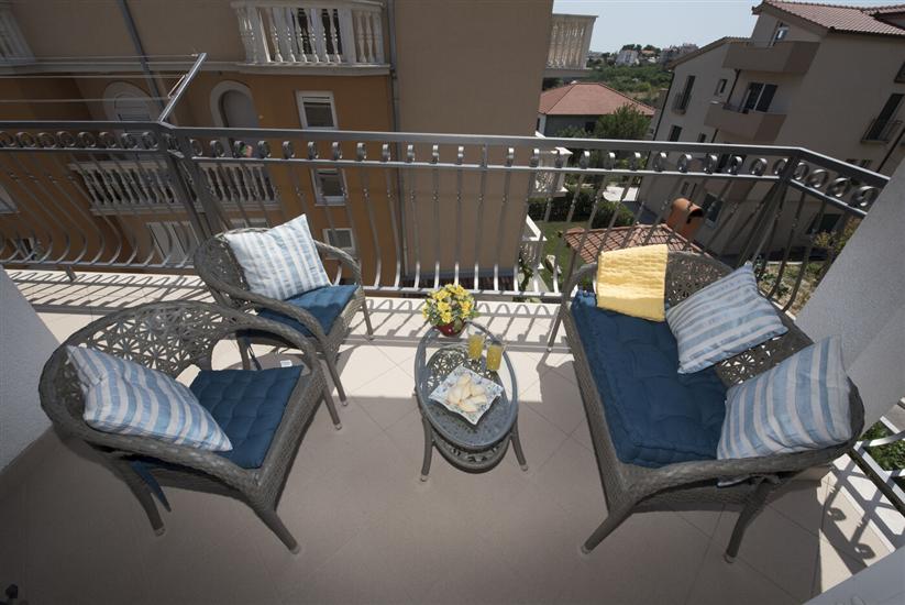 Apartment A1, for 6 persons