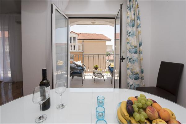 Apartment A1, for 6 persons