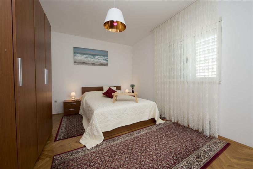 Apartment A1, for 6 persons