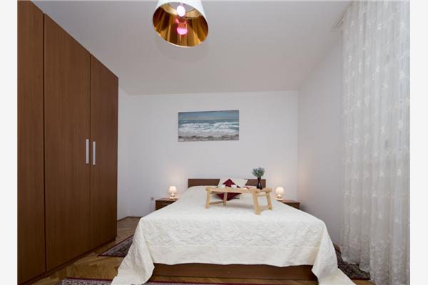 Apartment A1, for 6 persons