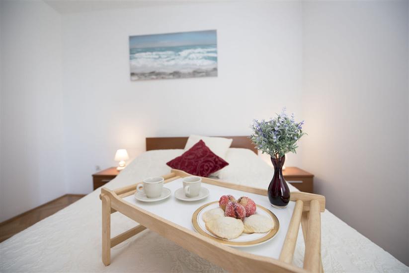 Apartment A1, for 6 persons