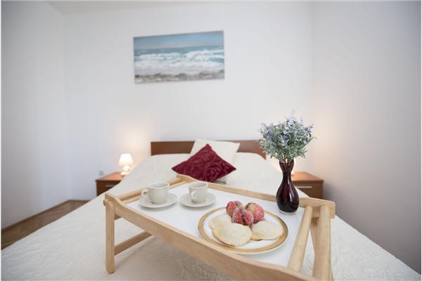 Apartment A1, for 6 persons