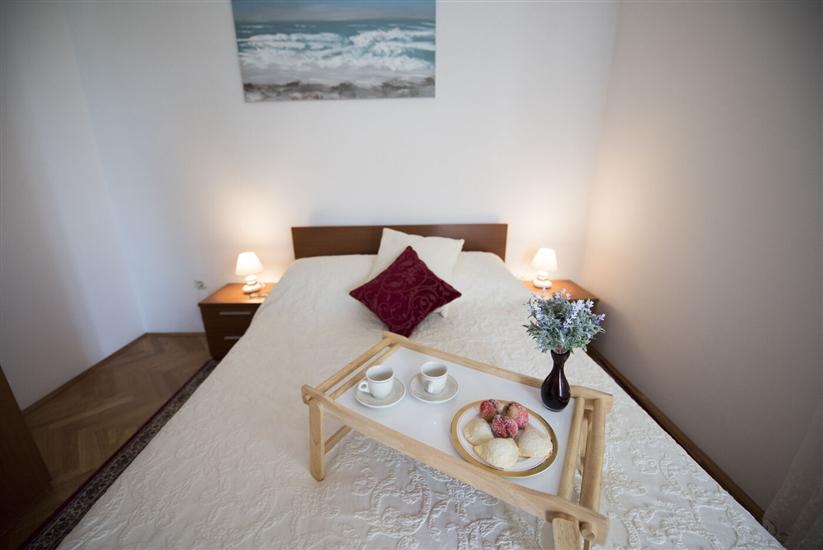 Apartment A1, for 6 persons