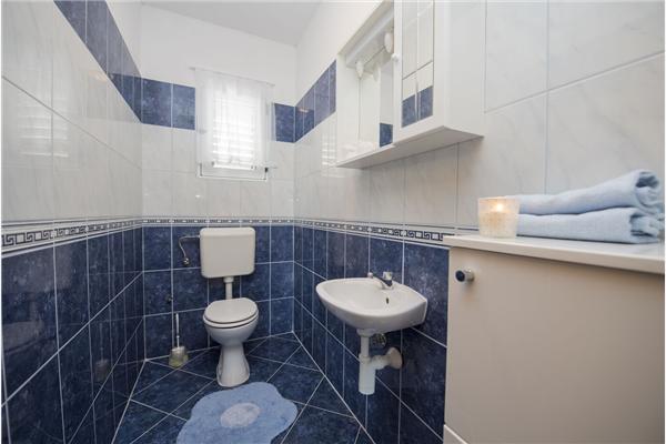 Apartment A1, for 6 persons