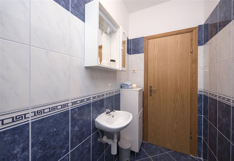 Apartment A1, for 6 persons