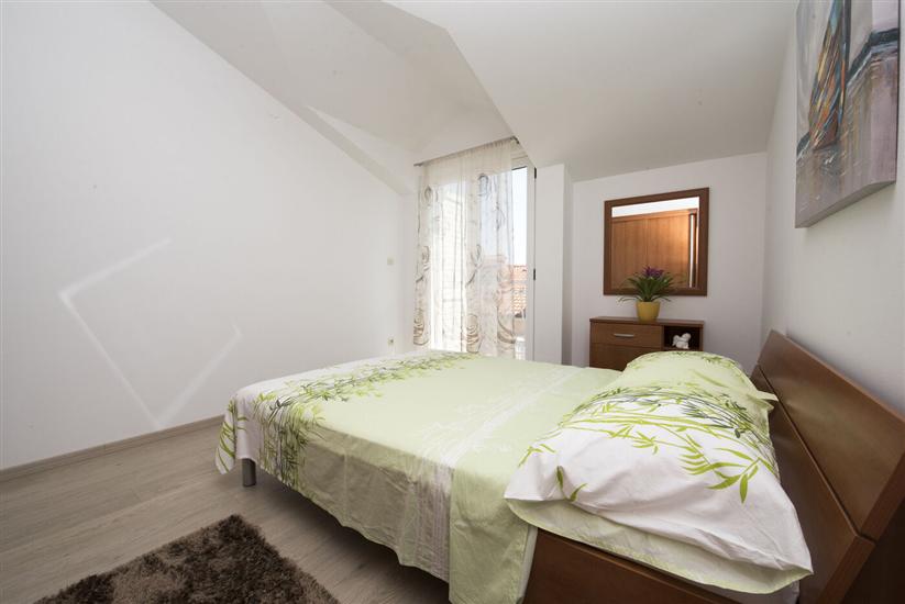 Apartment A2, for 5 persons