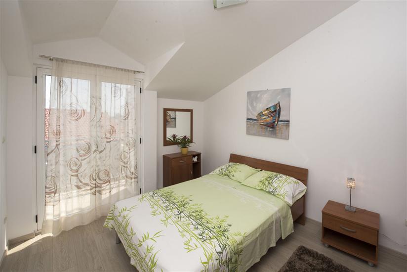 Apartment A2, for 5 persons