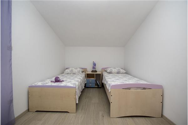Apartment A2, for 5 persons