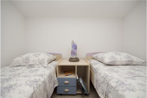 Apartment A2, for 5 persons