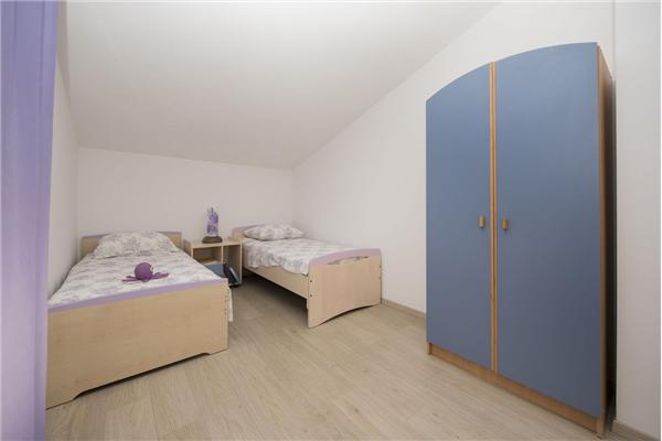 Apartment A2, for 5 persons