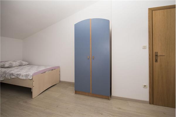 Apartment A2, for 5 persons
