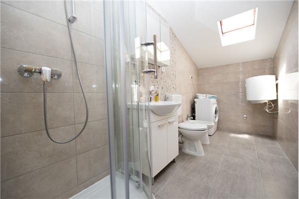 Apartment A2, for 5 persons