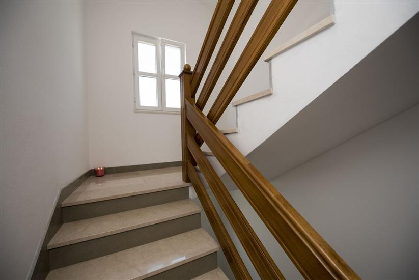 Apartment A2, for 5 persons