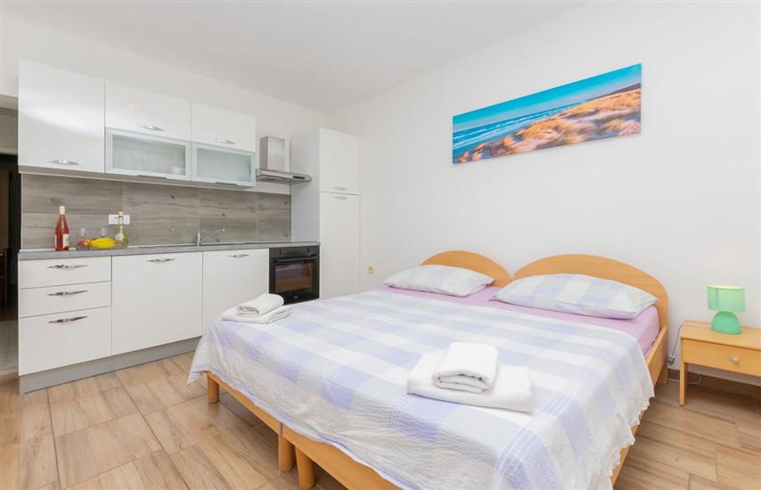 Apartment A2, for 4 persons