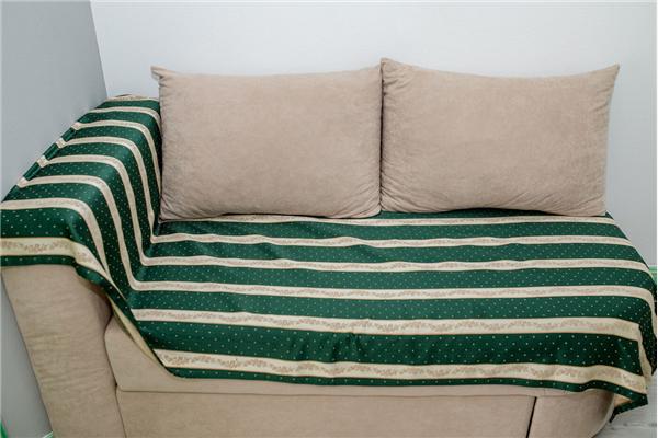 Room S5, for 3 persons