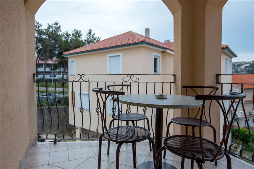 Room S7, for 4 persons