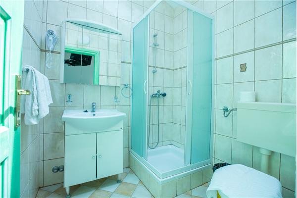 Room S10, for 2 persons