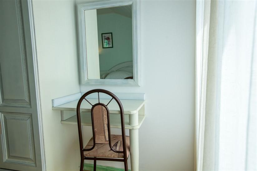 Room S10, for 2 persons