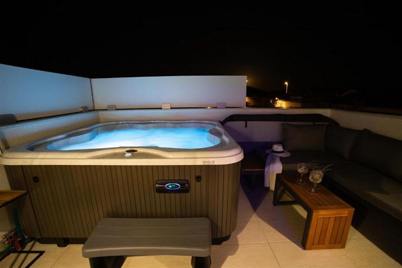 Dom Sauna&roof jacuzzi