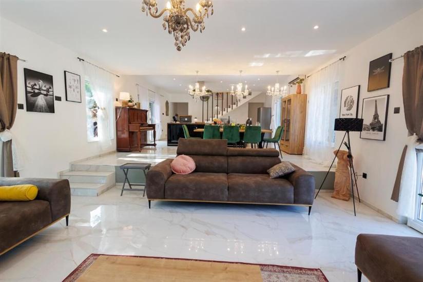 House K1, for 8 persons