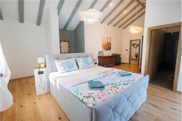 House K1, for 8 persons