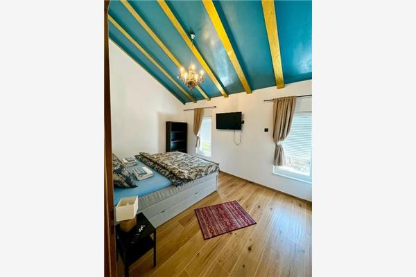 House K1, for 8 persons