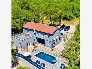 Villa Andrea Zagvozd, Remote cottage, Size 250.00 m2, Accommodation with pool