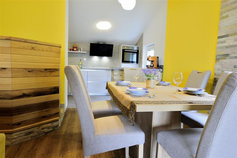 Apartment A1, for 6 persons