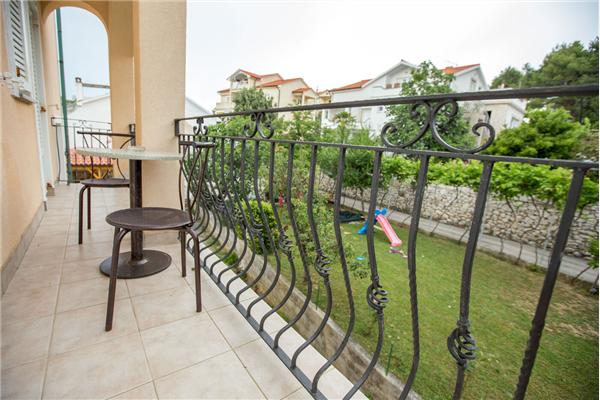 Room S9, for 4 persons