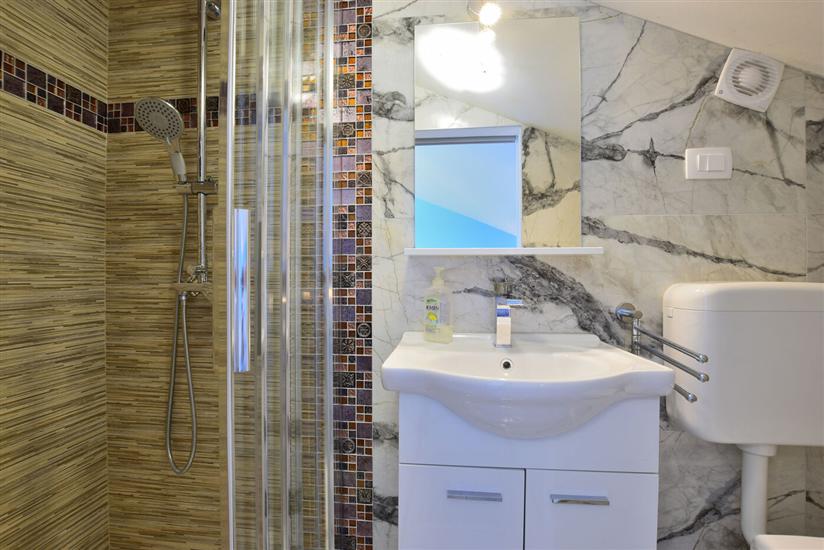 Apartment A1, for 6 persons