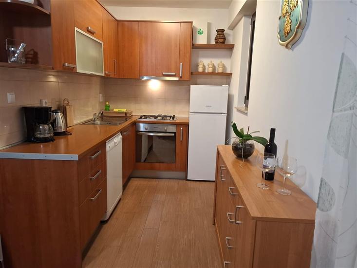 Apartment A1, for 6 persons