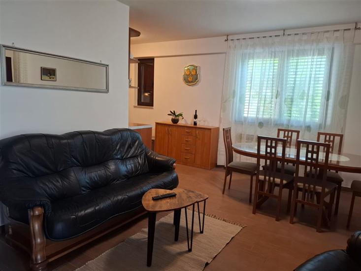 Apartment A1, for 6 persons