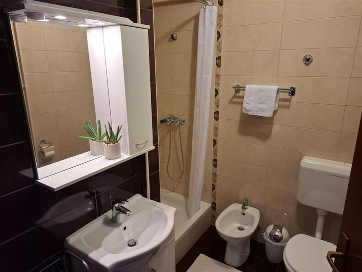 Apartment A1, for 6 persons