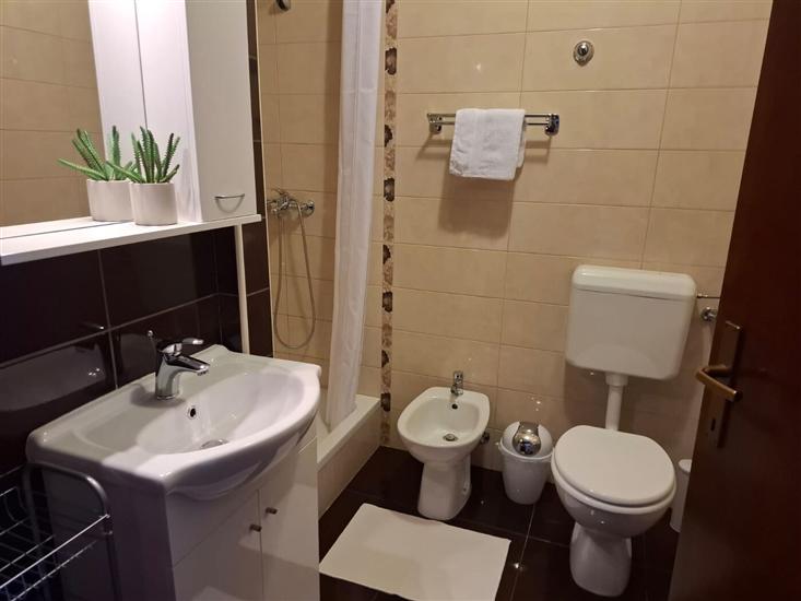 Apartment A1, for 6 persons