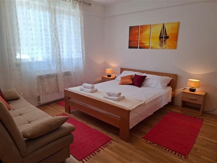 Apartment A1, for 6 persons