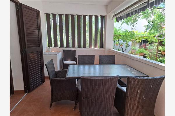 Apartment A1, for 6 persons