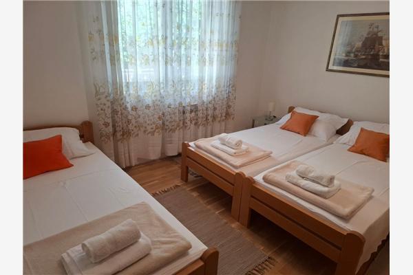 Apartment A1, for 6 persons