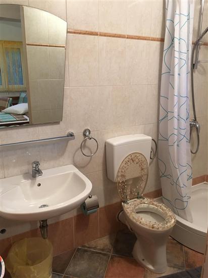 Apartment A2, for 5 persons