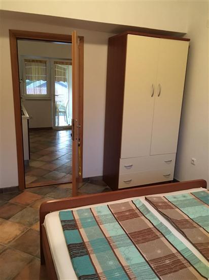 Apartment A2, for 5 persons