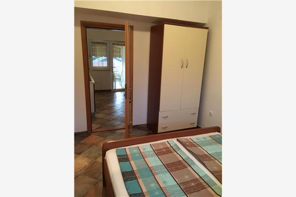Apartment A2, for 5 persons