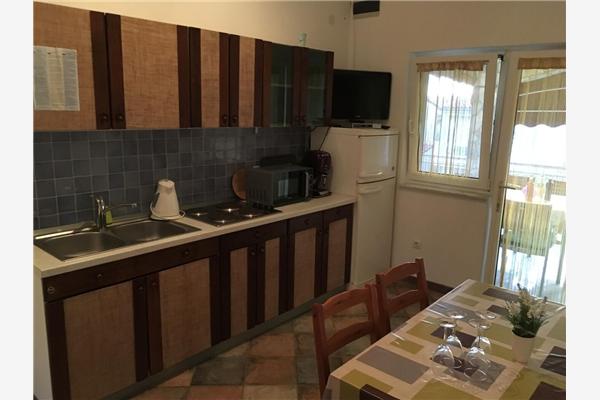 Apartment A2, for 5 persons