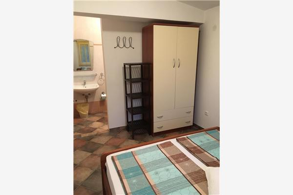 Apartment A2, for 5 persons