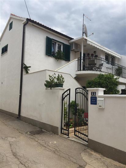 Apartment Gloria