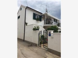 Apartment Gloria Jezera - island Murter, Size 52.00 m2, Airline distance to the sea 250 m, Airline distance to town centre 100 m