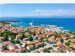 Apartment Middle Dalmatian islands,BookLaFrom 121 €